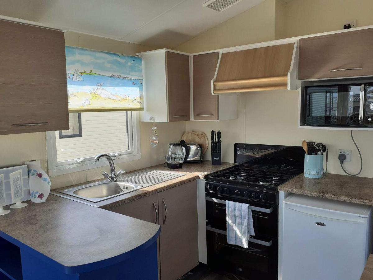 Kittiwake Apartment Saint Cyrus Exterior photo